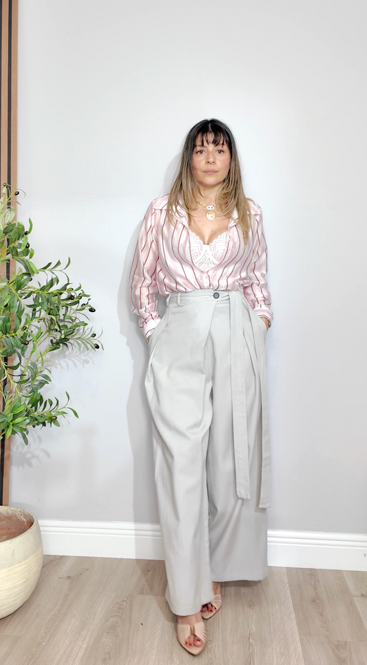 High-Waisted Grey Trousers with Tie-Waist - 33653
