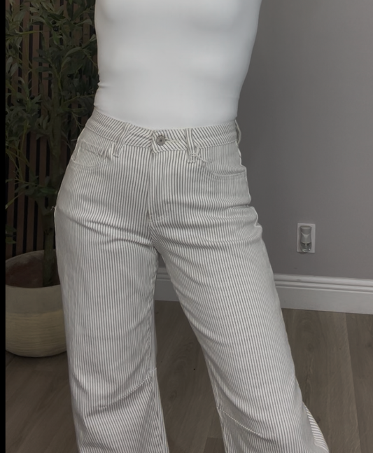 Striped Wide-Leg Jean - 32637