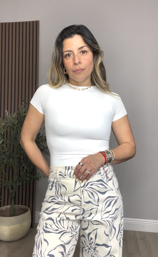 White Short-Sleeve Bodysuit - 33883