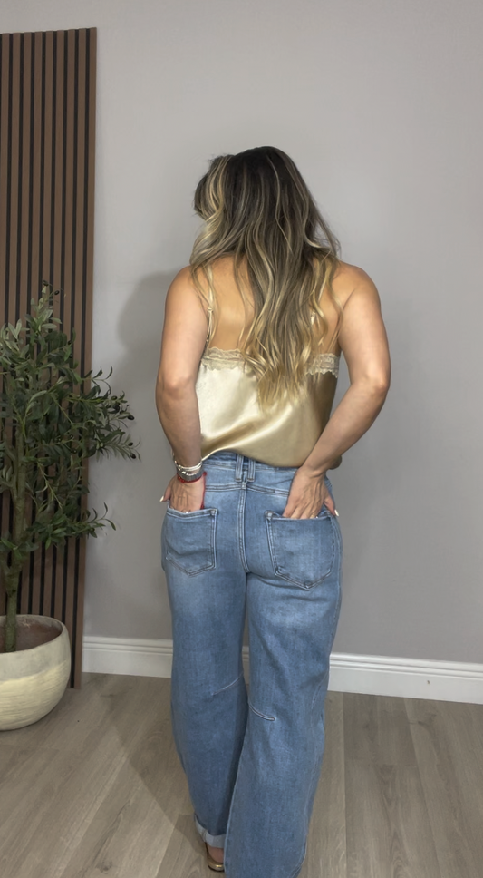 High-Waisted Relaxed Fit Jeans – Light Blue - 33631