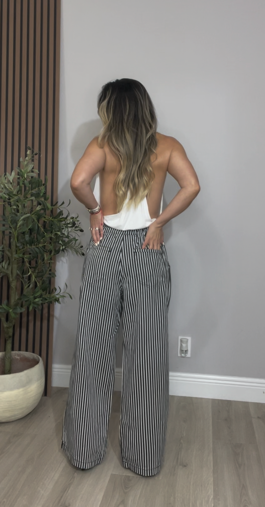 Black & White Striped Wide-Leg Jeans - 33638