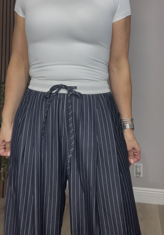 Deep Navy Pinstripe Wide-Leg Trousers - 34071
