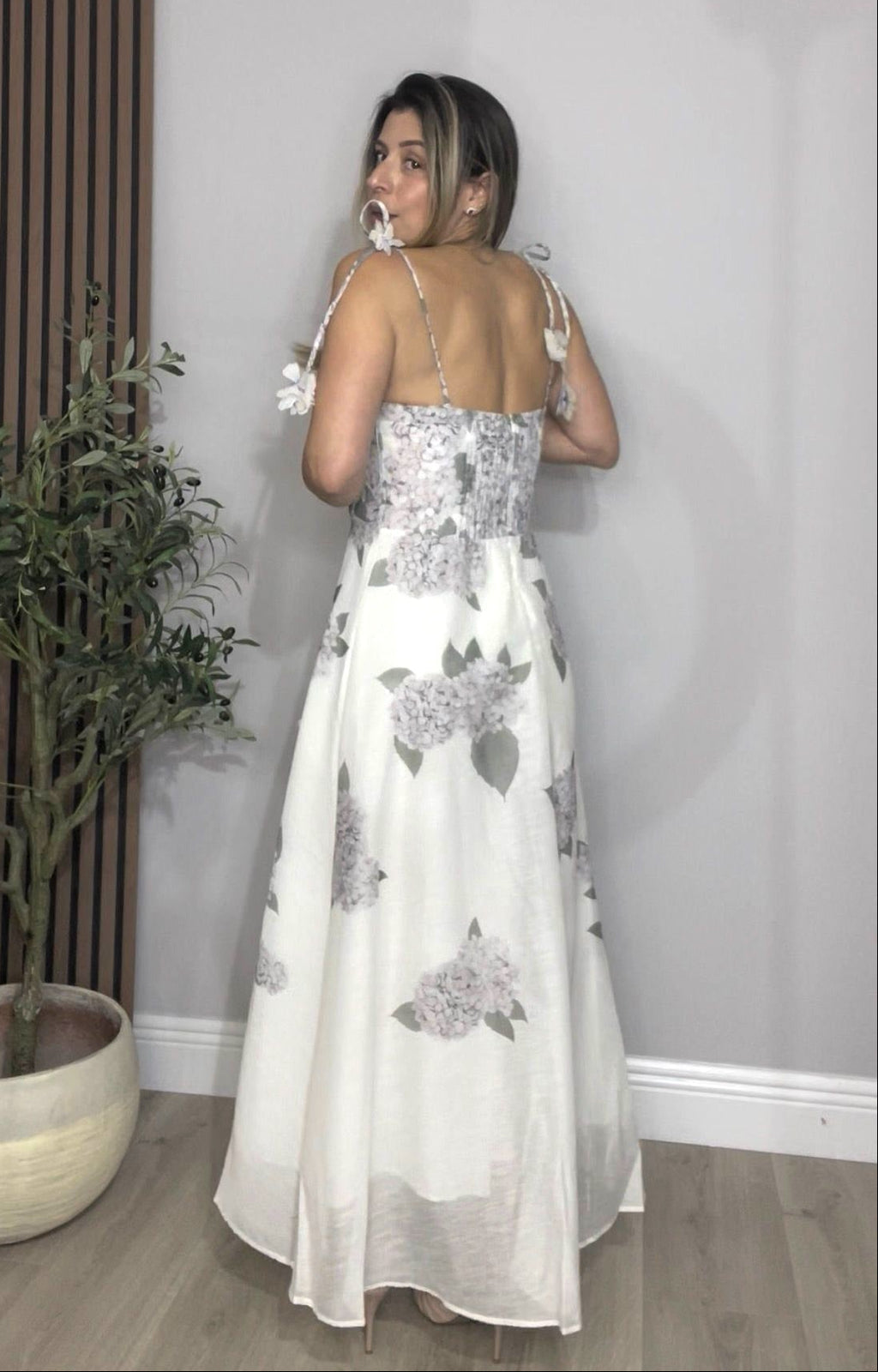 White Hydrangea Bustier Maxi Dress with Floral Ties - 32332