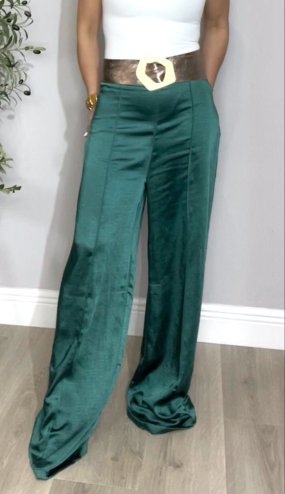 High-Waist Emerald Satin Wide-Leg Trousers - 31671