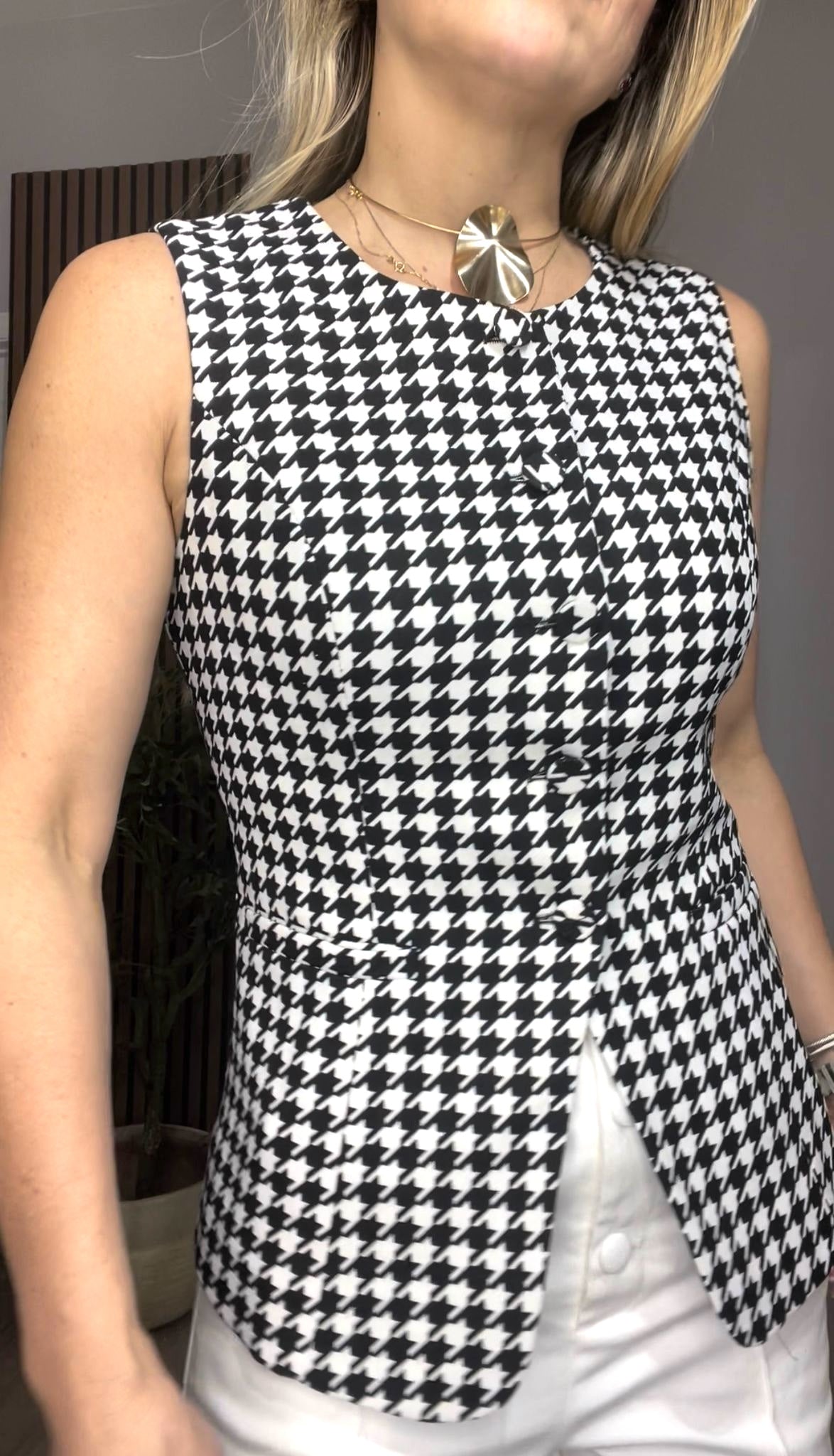 Classic Houndstooth Tailored Vest - 32184