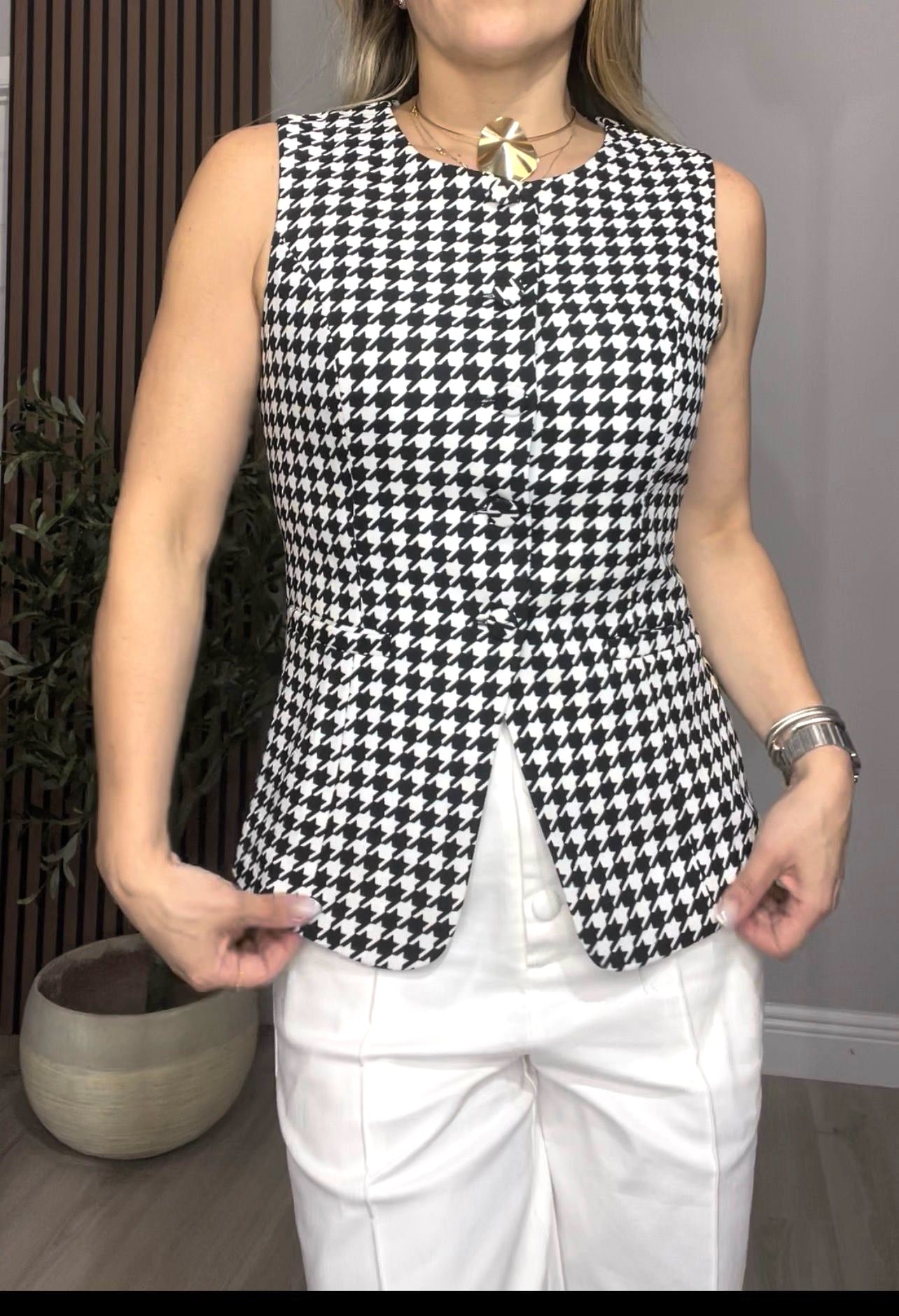 Classic Houndstooth Tailored Vest - 32184