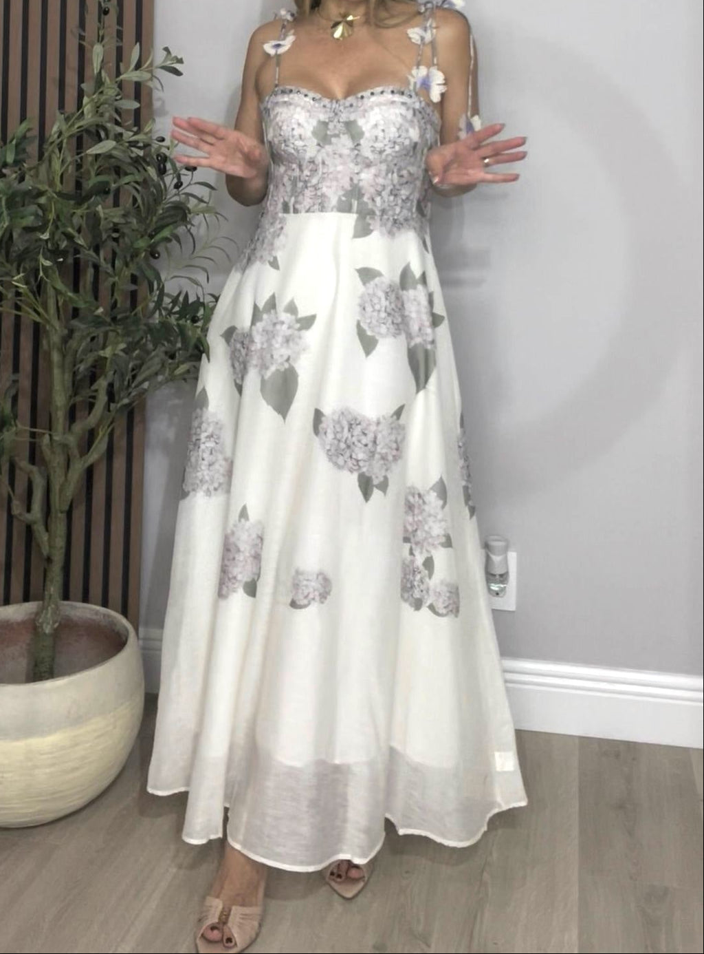White Hydrangea Bustier Maxi Dress with Floral Ties - 32332
