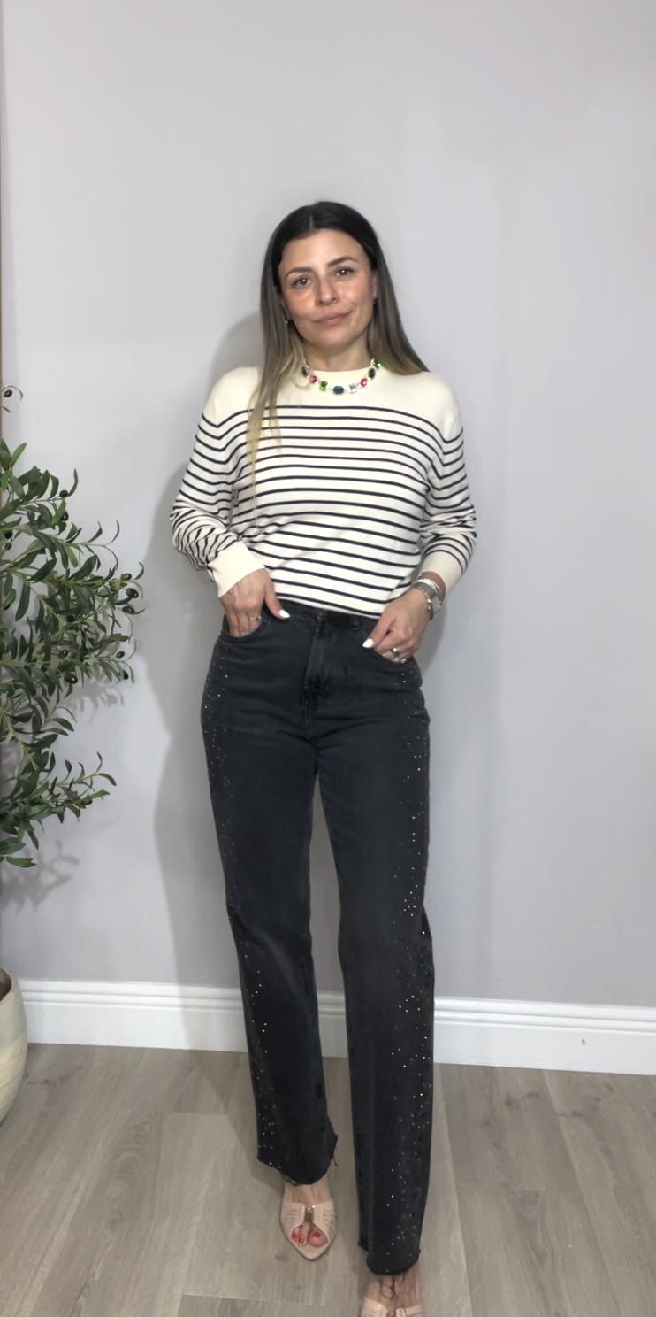 Mid-Rise Embellished Straight-Leg Jeans - 33513