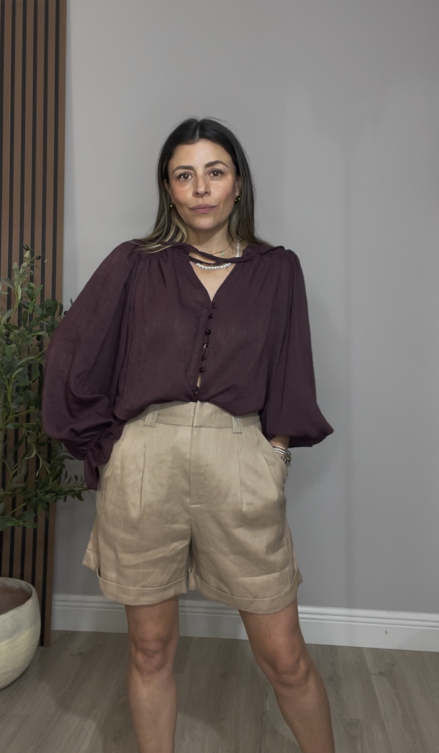 Neutral Tailored Linen Shorts - 33347