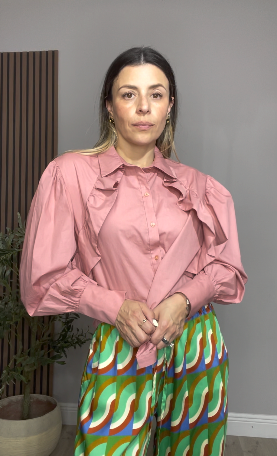 Feminine dusty pink button-down blouse - 33518