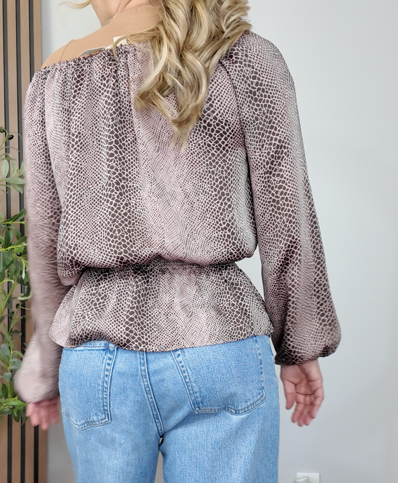 Chic Snakeskin Peplum Blouse - 32845