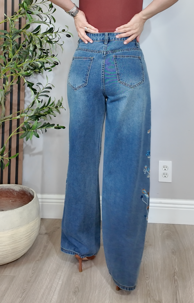High-Waisted Wide-Leg Embroidered Jeans - 34729