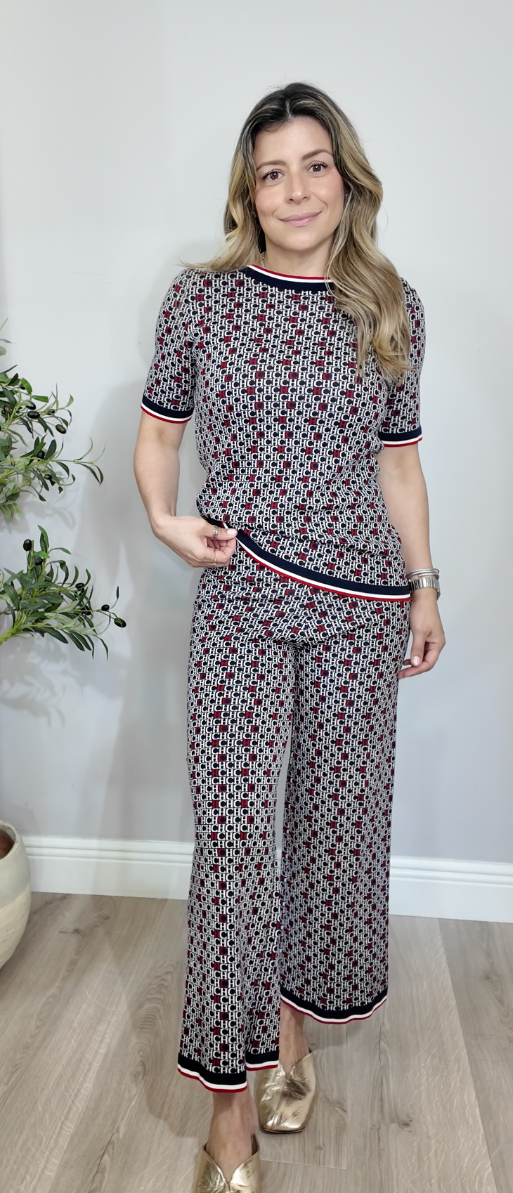 CH Initials Monogram Knit Matching Set - 34639