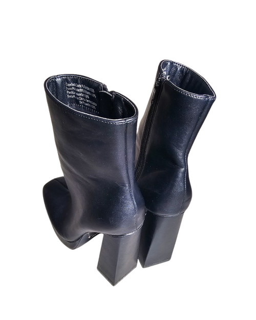 Black Square-Toe Platform Ankle Boots - 23836