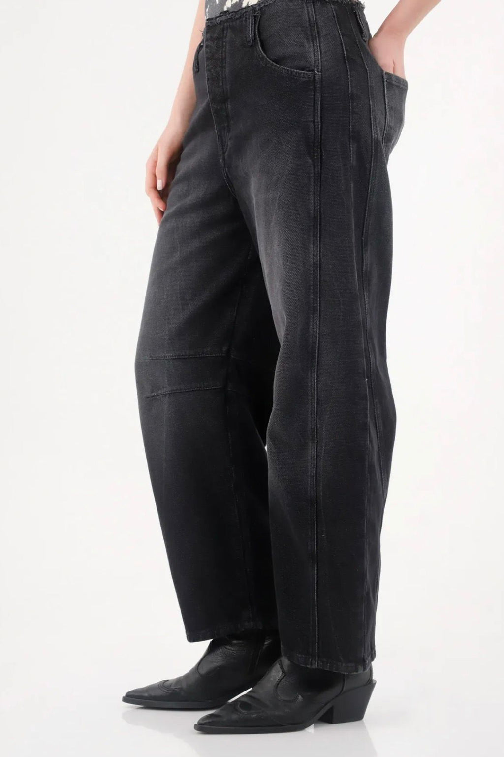 Distressed Barrel Leg Jeans - 34206 - 34207