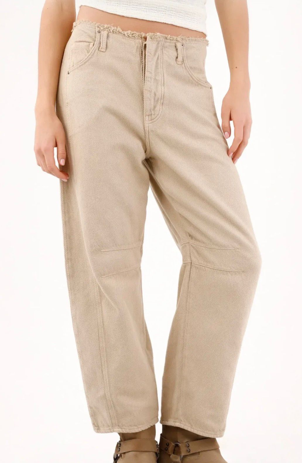 Distressed Barrel Leg Jeans - 34206 - 34207