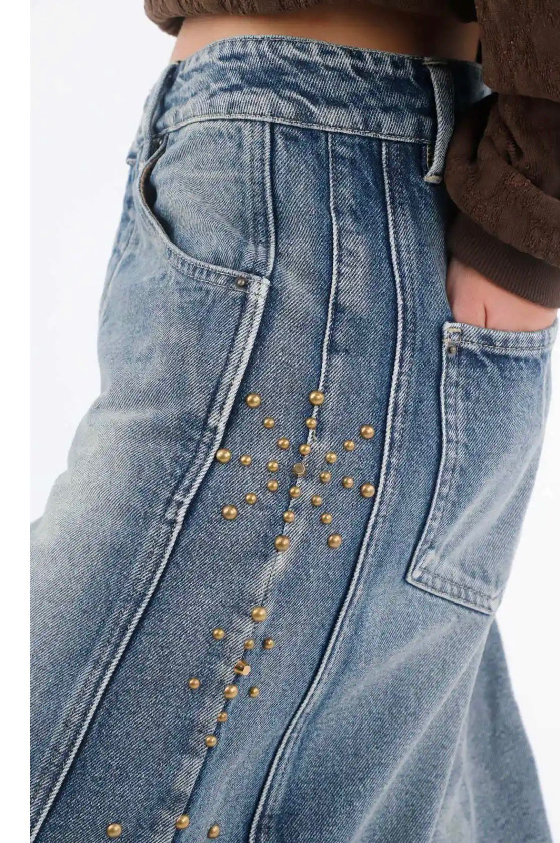 Studded Panel Barrel-Leg Jeans - 34205