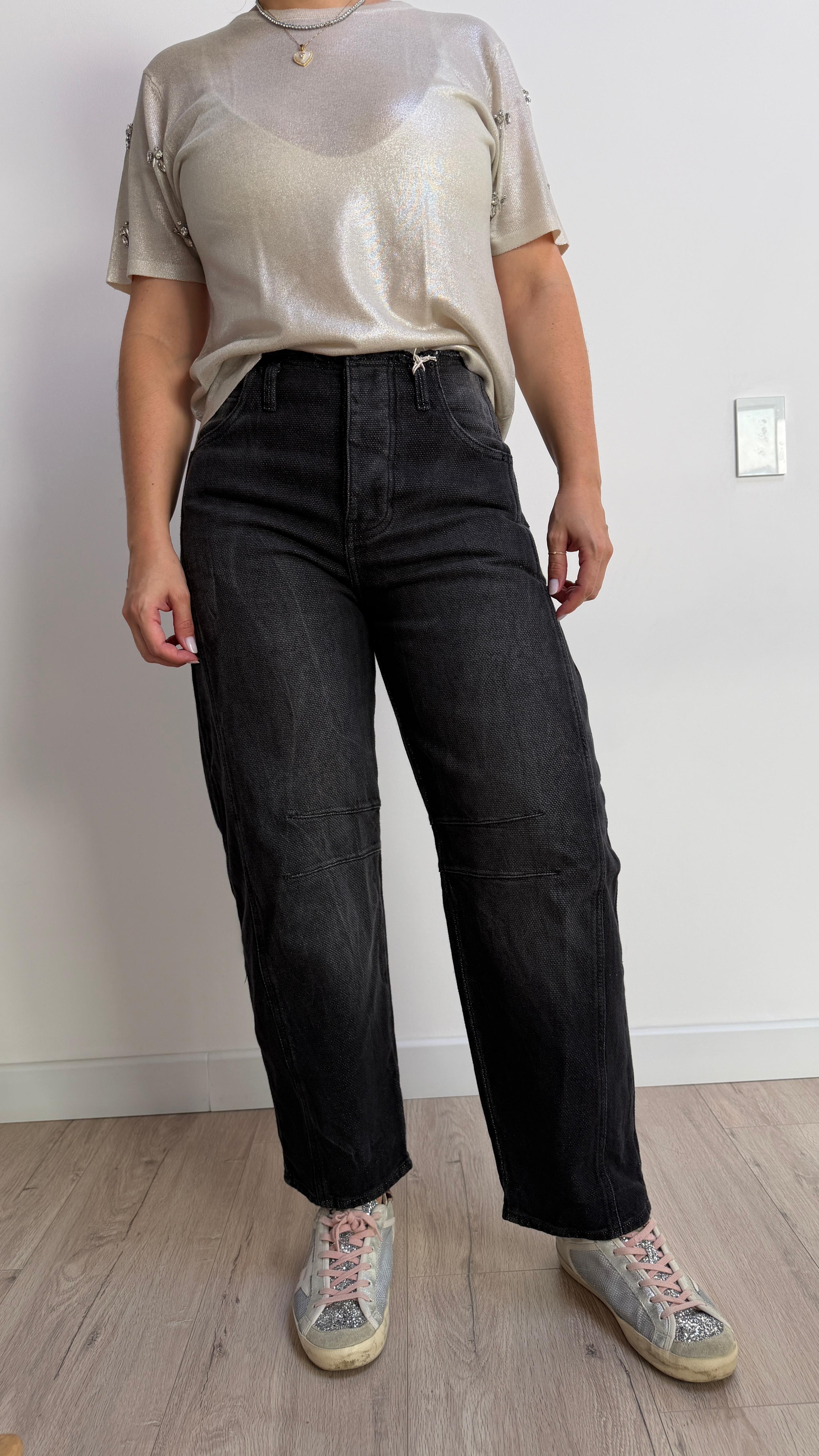 Distressed Barrel Leg Jeans - 34206 - 34207