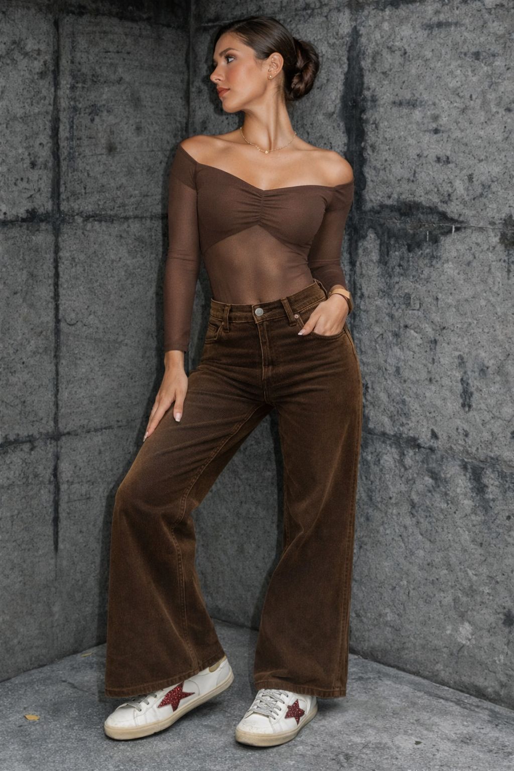 Vintage-Inspired Velvet Flare Jeans  34209