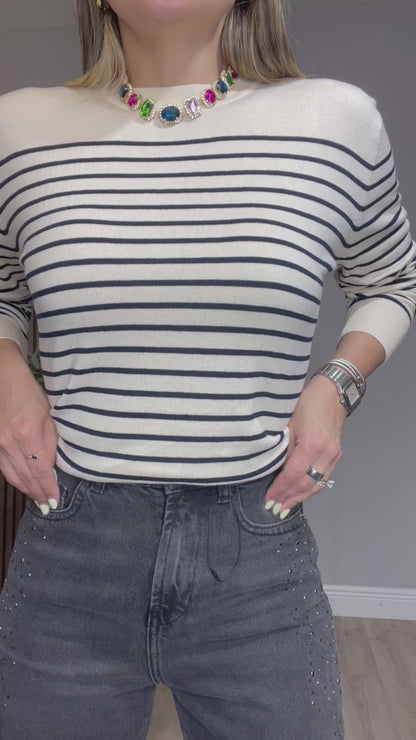 Mid-Rise Embellished Straight-Leg Jeans - 33513